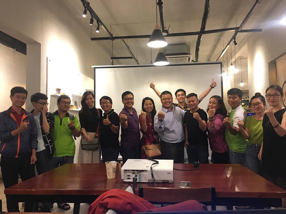 kiếm khách trên facebook