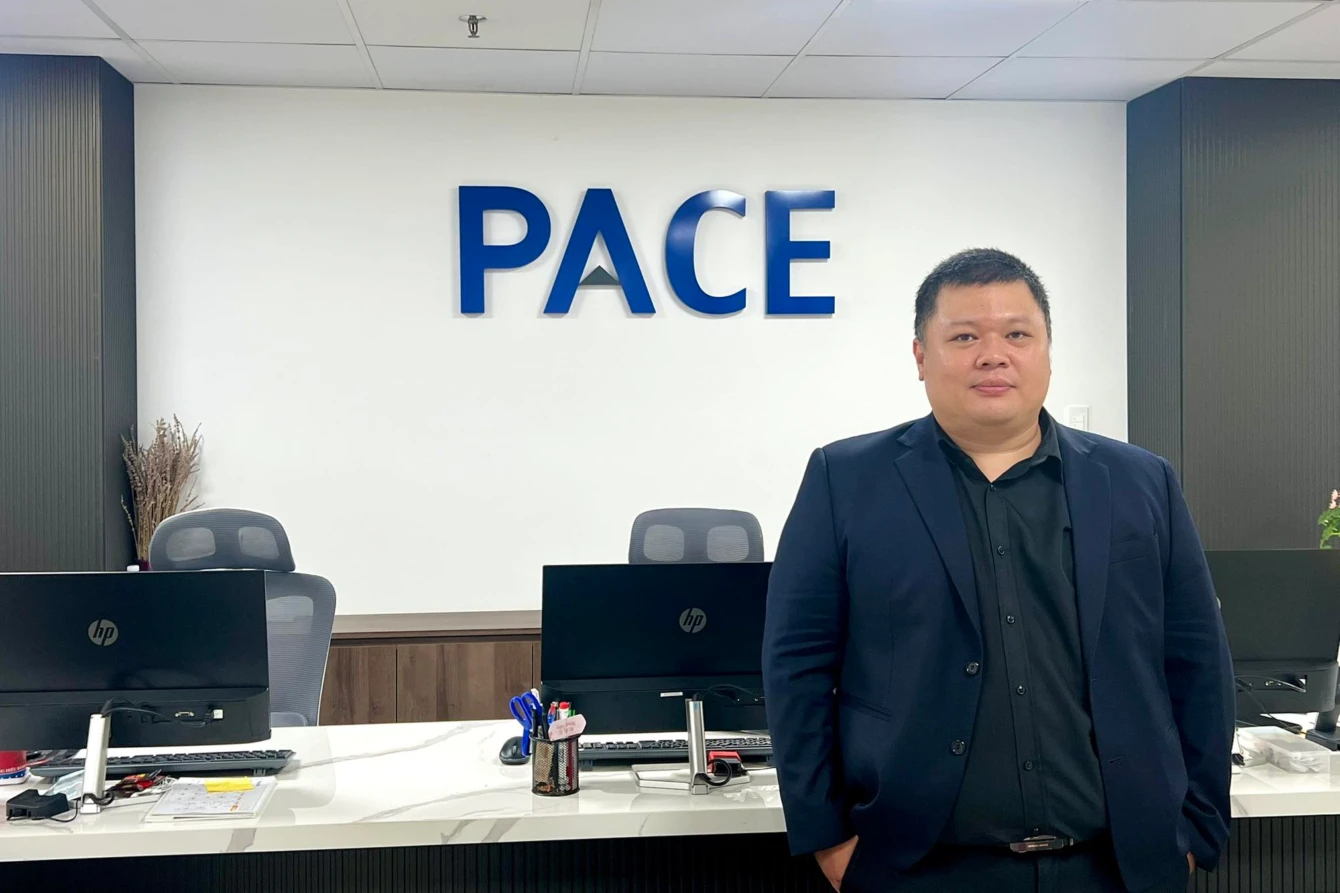 Tân Pace